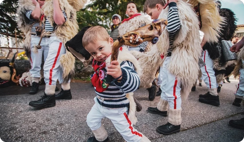 Predstavljanje knjige Danijele Martinović, Halubajski zvončari u Novigradu, otvorenje izložbi i još mnogo toga-147183