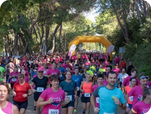 Humanitarna Utrka ‘Ne ću ben, hodi zajno’ ujedinila brojne trkače i hodače za zdravlje dojki-147850