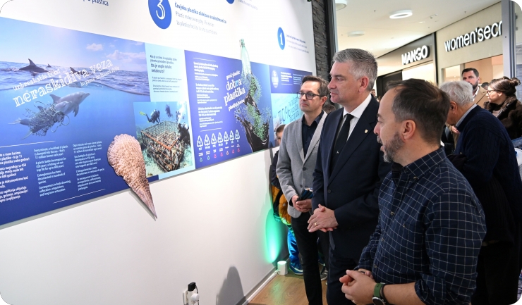 Otvorena izložba „Kada more kaže hvala“ koja građanima približava problem-159232