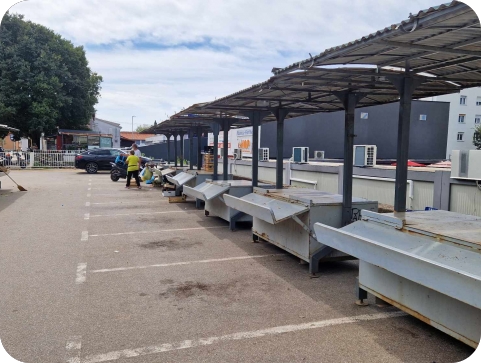 Započelo uređenje zelene Tržnice na Verudi - štandovi premješteni na donedavno parkiralište - FOTO-147547