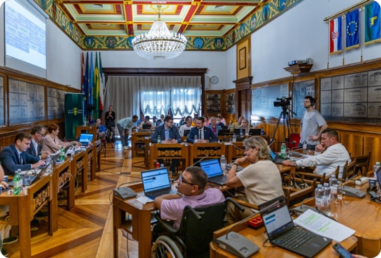 Rebalans proračuna i sportska ulaganja sutra pred pulskim vijećnicima-162465