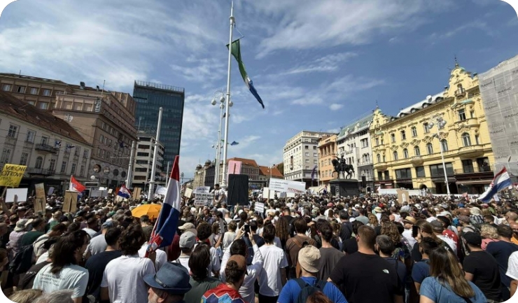 Deseci tisuća u Zagrebu za Liku: podršku dali Zelena Istra i Čist zrak, duga ljubav-163292