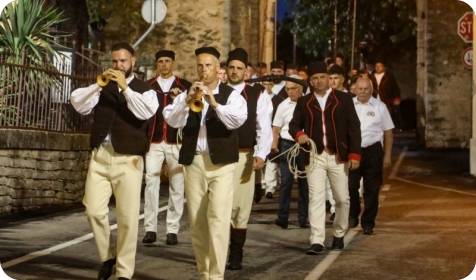 Unatoč kiši Barban otvorio 51. Trku na prstenac i vikend velike tradicije-162973
