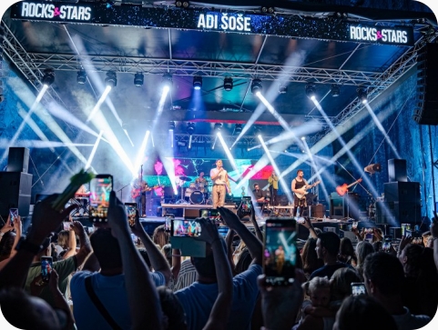 (VIDEO) Čista ljubav između Adija Šoše i publike u Cave Romane-161724