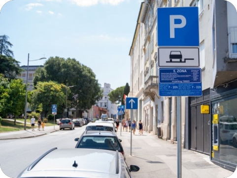 Rovinj: Od danas dostupne povlaštene godišnje parkirališne karte za umirovljenike-161707