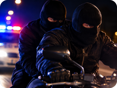 S fantomkama na motociklu bježali policiji pa pali u kružnom toku kod Baderne-164295