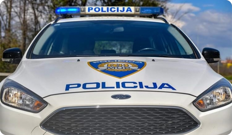 77-godišnji Nijemac pao s motocikla u zavoju, jedna osoba teško ozlijeđena-155503