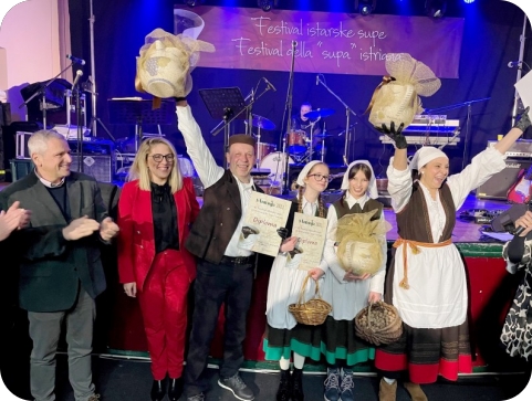 Danas se održava Antonja – 32. Izložba vina i 20. izložba maslinovih ulja Rovinjštine!-133987