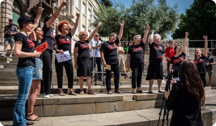 Premjera filma ‘Krugovi na vodi’ i koncert švedskog antifa orkestra Motståndets Musik i zbora Praksa-126440