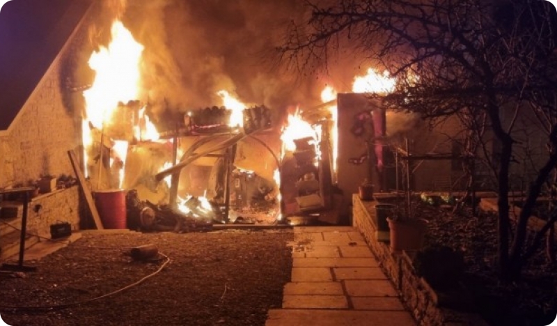 Porečki vatrogasci iz četvrte smjene brzo ugasili požar kuće u Baderni-124251
