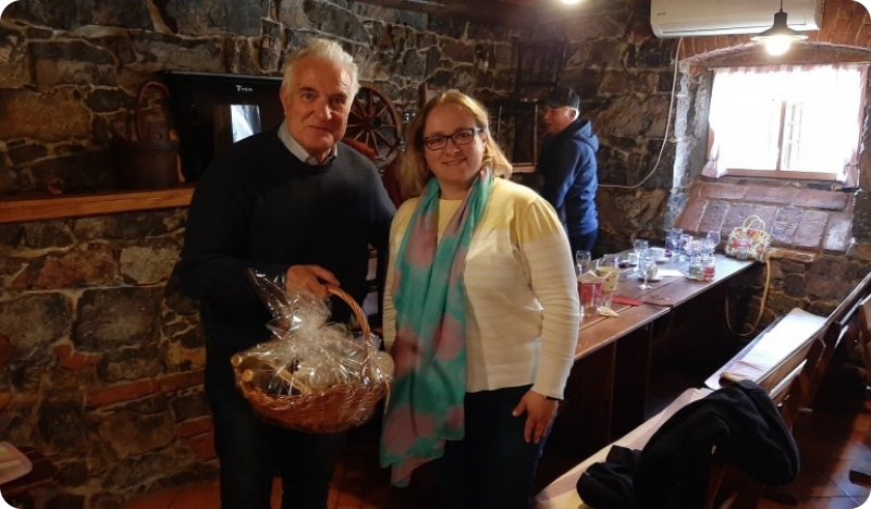 Delegacija Fažane tradicionalno Delnicama poklonila tisuću maslinovih grančica-125978