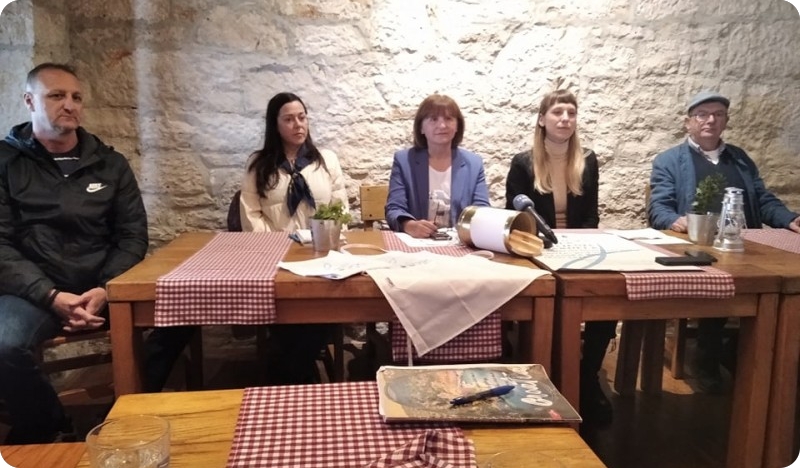 U Fažani najavljeno 17. izdanje Škole soljenja srdela i program “Ča ribari znaju”-126278