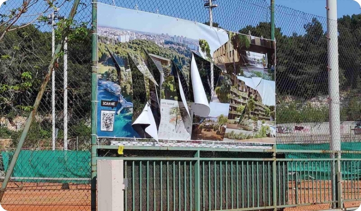 Zakrabuljen počinitelj iskasapio plakat na Valkanama-126480