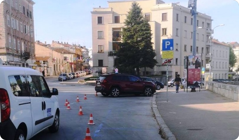 Ukinuto desetak parkirnih mjesta nasuprot Arene-126635