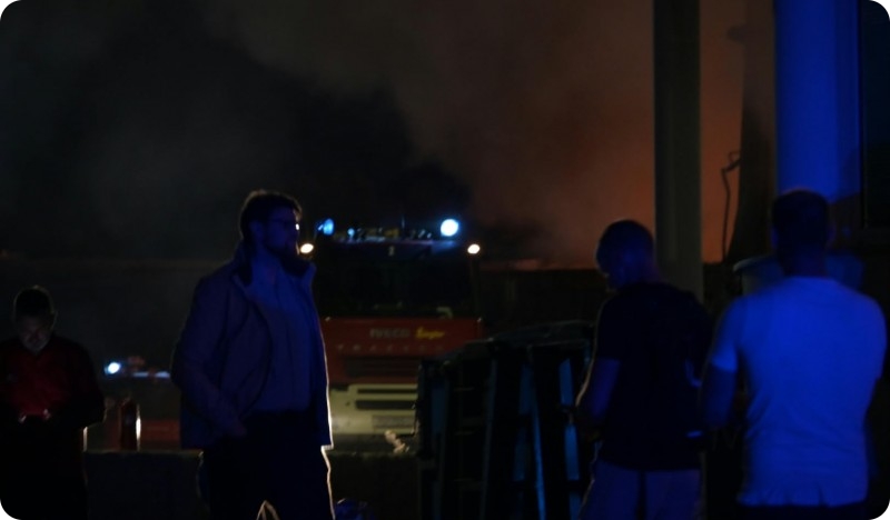 Nakon gotovo 13 sati ugašen požar u Puli, policija utvrđuje uzrok-164153