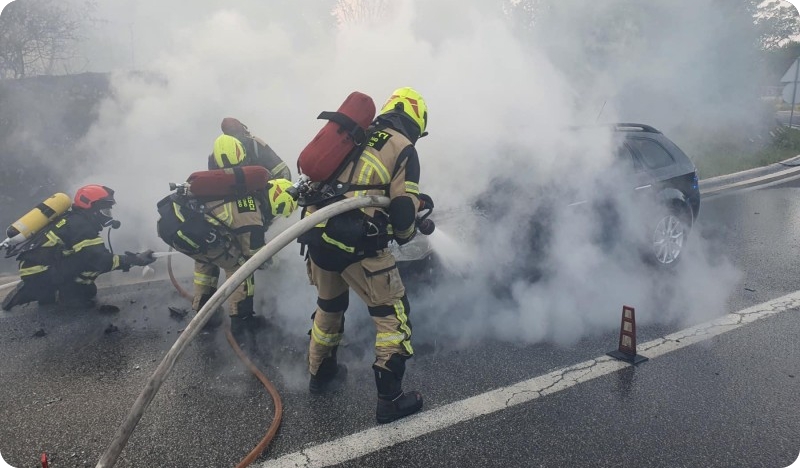 Požar automobila uzrokovao je požar otvorenog prostora-128631