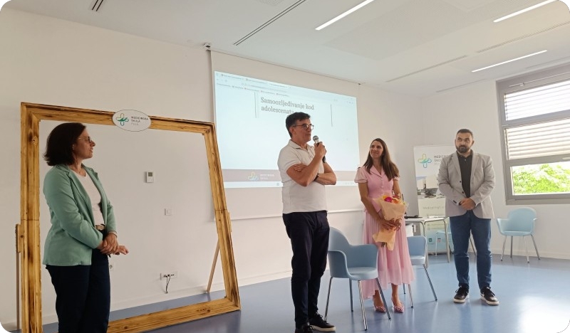 U Medicinskoj školi Pula predstavljena knjiga ‘‘Samoozljeđivanje kod adolescenata’’ autorice Kristine Majer Čekada-152663