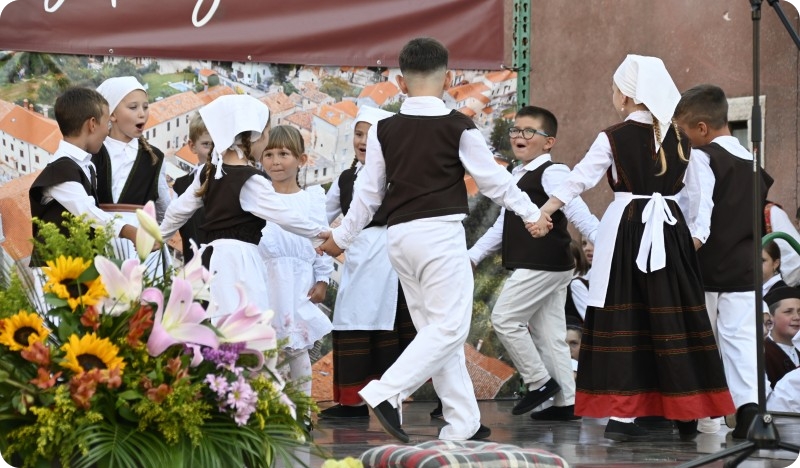 U Barbanu je uspješno održana 10. Mala smotra  folklora Istarske županije-161585