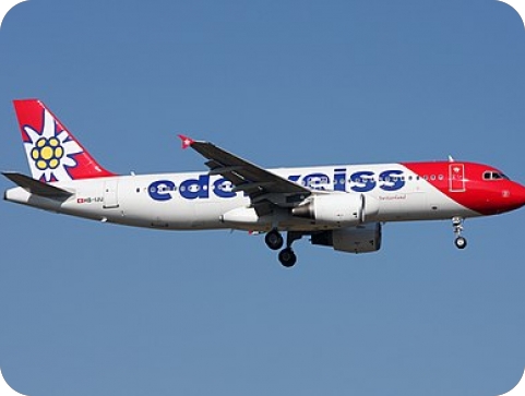 Danas tijekom dana nad Pulom trenažno letenje kompanije Edelweiss Air-156079