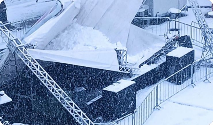 Urušila se adventska pozornica u Oroslavju: Nema ozlijeđenih, sanacija u tijeku-157501