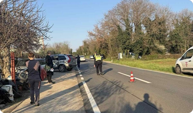 U sudaru automobila i motocikla u Marčani, preminuo motociklist-159163