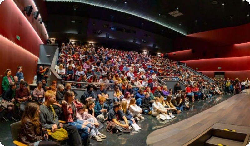 Glasna tišina moga grada-159762