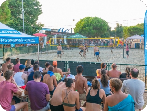 Održan četvrti odbojkaški turnir mješovitih trojki u Fažani-146857