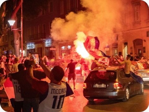 Veselje nakon pobjede na pulskim ulicama-161733