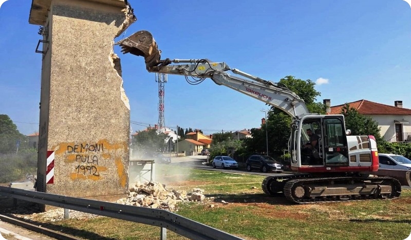 U Svetvinčentu srušena legendarna trafostanica, radi se o infrastrukturnom projektu HEP-a-161820