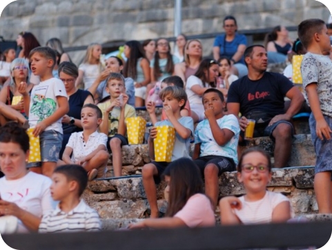 Pljesak djece u Areni, filmaši podijelili dojmove s publikom, počinje Pula PRO-162068