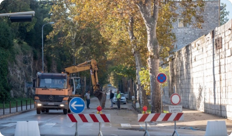 Zbog radova na Bulevaru, izmijenjen ciklus rada semafora u Flaciusovoj ulici-132050
