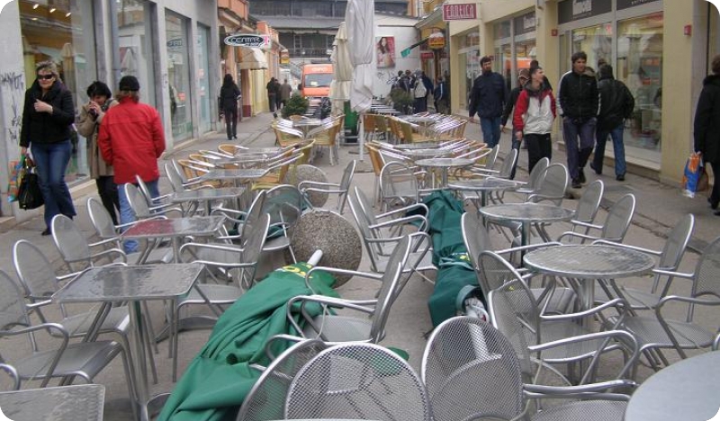 Produženo radno vrijeme kafića tijekom Nove godine-54479
