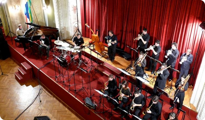 Večeras koncert JazzIstra Orchestra u pulskom Circolu-63150