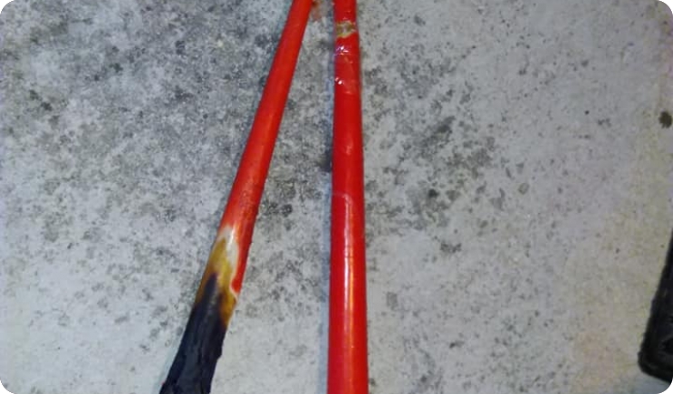 Muškarac (74) hodao Pulom s napravom iz koje je izlazio plamen, u naguravanju ozlijedio policajca-154084