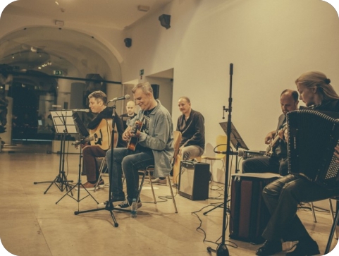 Gostovanje novosadskog projekta “Pesnici s muzikom” u pulskom Circolu-156263