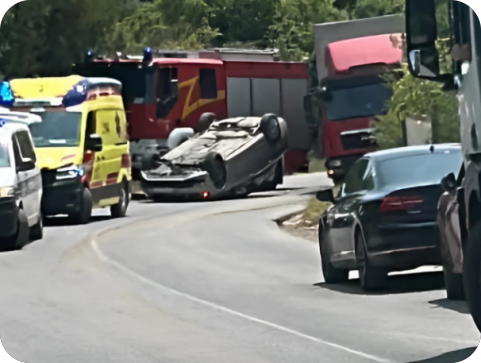 Automobil završio na krovu u Puli, ozlijeđena jedna osoba-153908