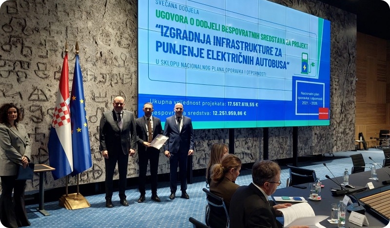 Pulaprometu dodijeljeno 2 milijuna eura za razvoj punionica električnih autobusa-159393