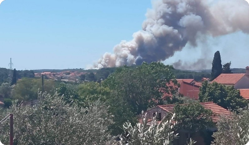 Gori Dolinka: veliki požar zahvatio područje Premanturske-128431