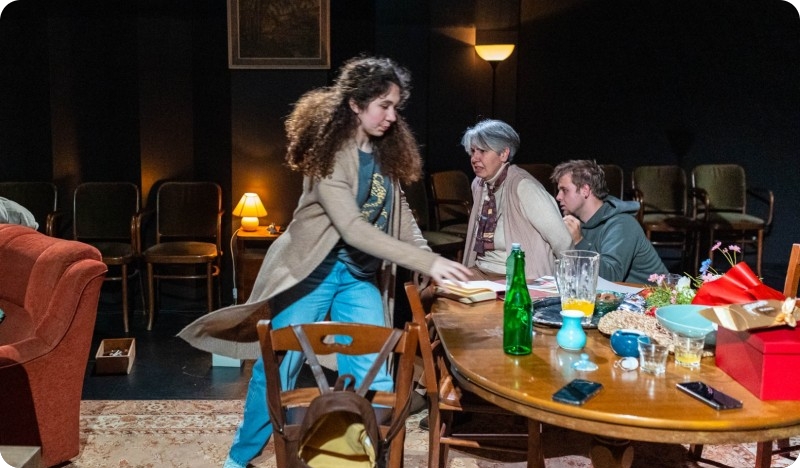 Nove izvedbe “Drage Jelene Sergejevne”, teatar sjena i jazz spektakl sljedećeg tjedna u INK-u-158180