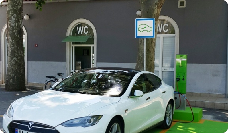 Prvi korisnik punionice električnih vozila na Karolini-58713
