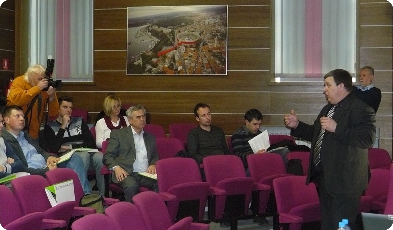 U gospodarskoj komori održano stručno predavanje o LED rasvjeti-56845