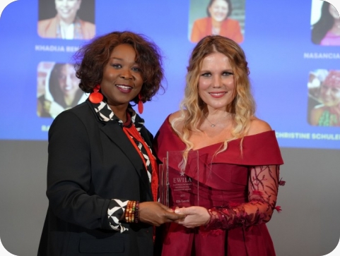 Elis Lovrić primila prestižnu međunarodnu nagradu EWILA-156324