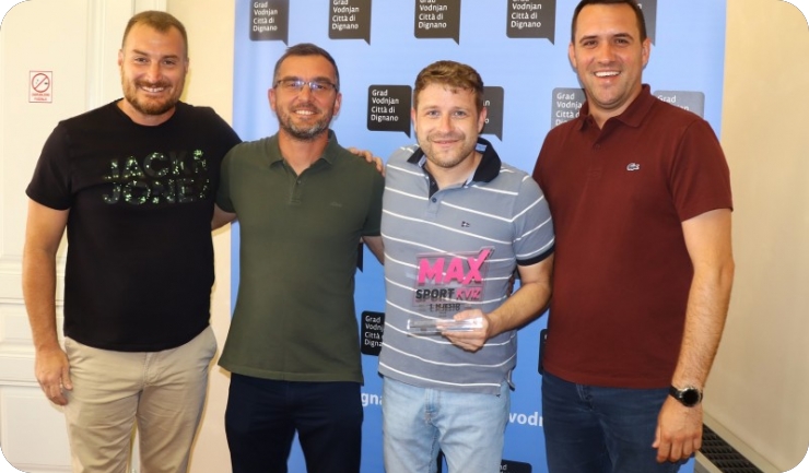 Gradonačelnik Vodnjana primio prvake nogometnog MAXSport kviza, ekipu “Pere” iz Vodnjana-161264