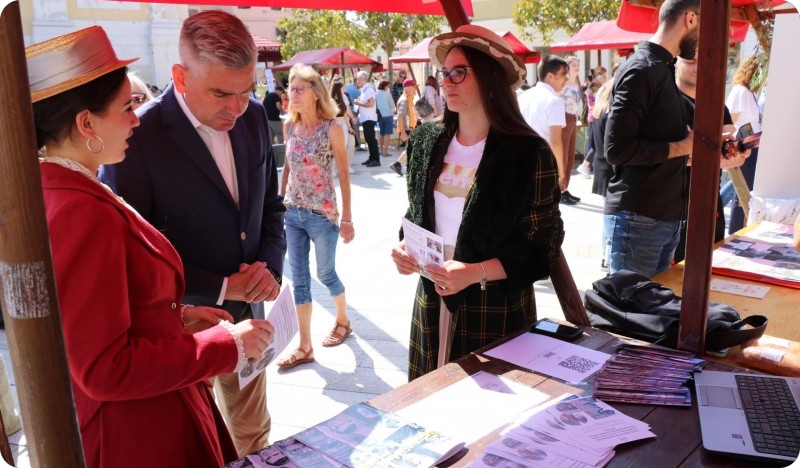 Porečki središnji trg u znaku Festivala zavičajnosti za srednje škole-136785