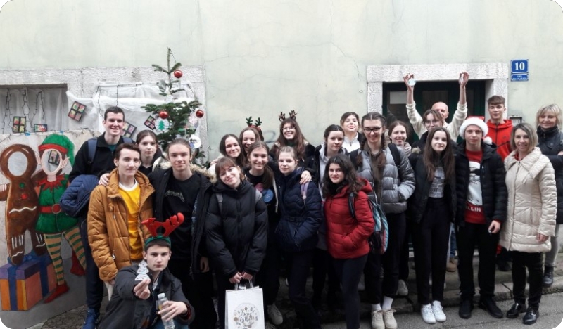 „Božićna čarolija“ u pazinskoj galeriji privukla brojne posjetitelje-133510