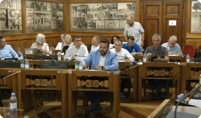 Kultni kafić “Šumi more” na Valkanama jedna od aktualnih tema Gradskog vijeća Grada Pule-138135