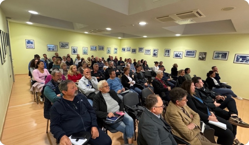 Sportski djelatnici Pule i Istre učili o poslovanju sportskih organizacija-156332