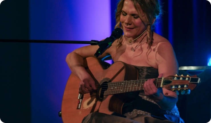 More cvijeća i raspjevana dvorana na koncertu za pamćenje-158798