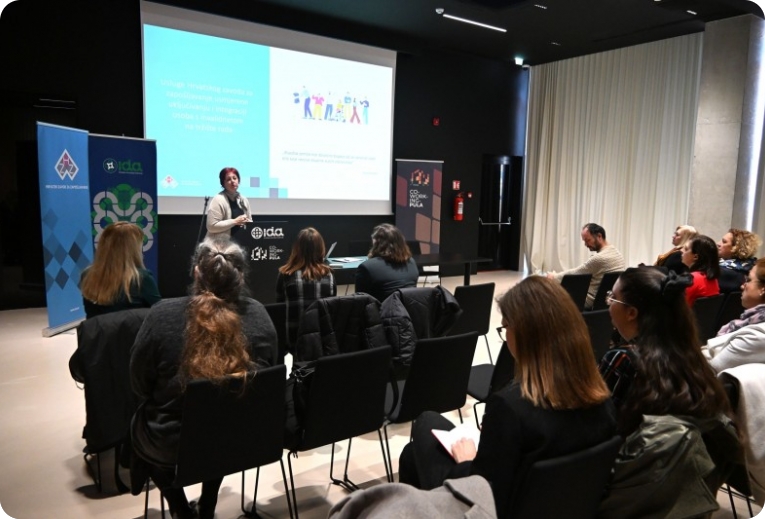 Poslodavcima u Puli predstavljene pogodnosti zapošljavanja osoba s invaliditetom-158587