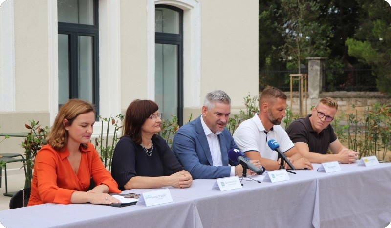 (VIDEO) Svečano predstavljen projekt “U Istri pod svojim krovom”, Pula dobila 22 priuštiva stana-162960